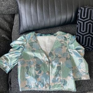 Beautiful NEW Zara top! NO TAGS, NEVER WORN